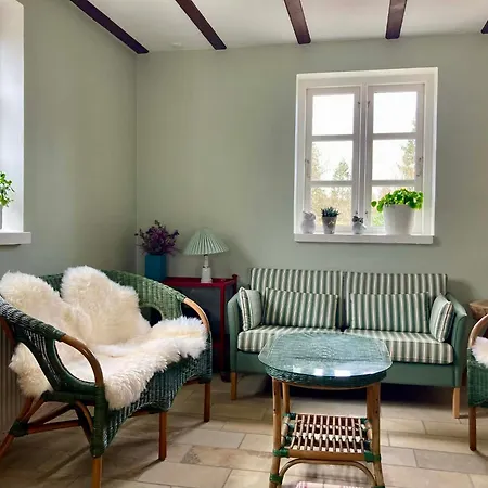 Horsbjerg Bed & Breakfast Give