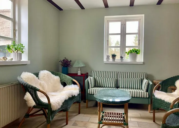 Horsbjerg Bed & Breakfast Give